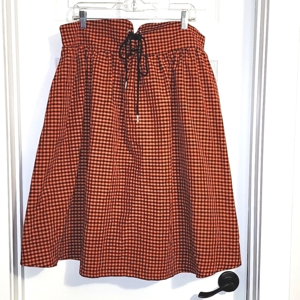 Orange and black skirt Sz 2x